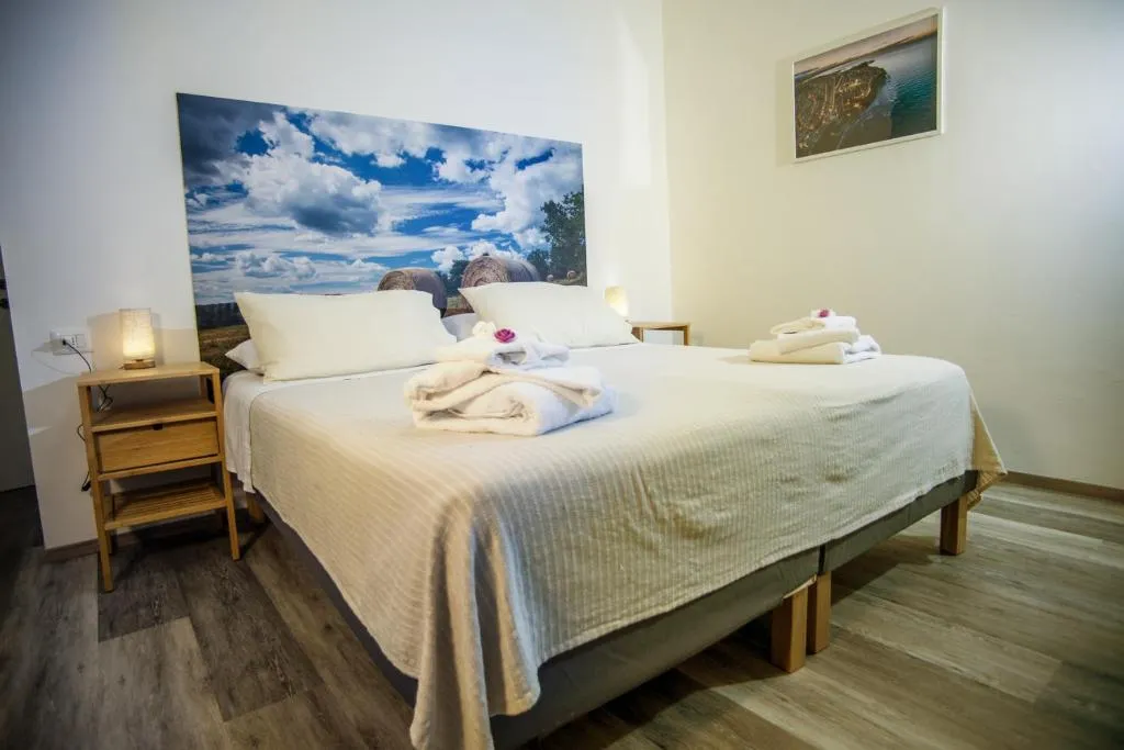 B&B Hill Ranch, מלון בקמראנו