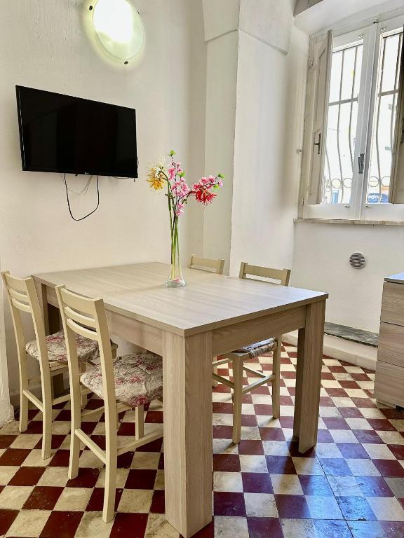 Mono Giglio A, Gallipoli