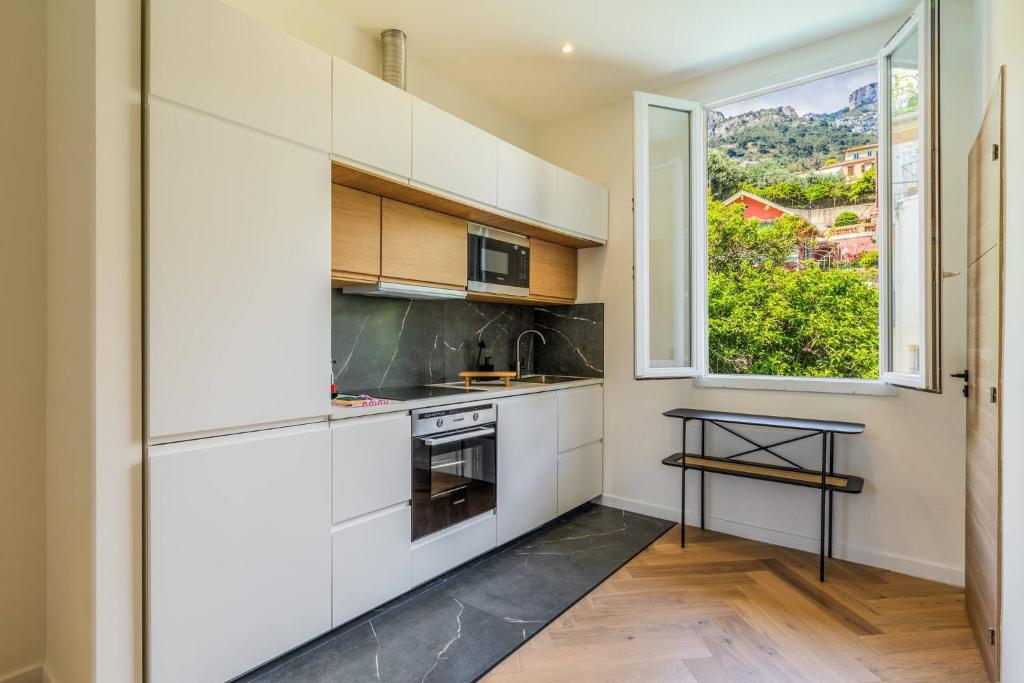 Elegant 2 pieces avec vue mer aux portes de Monaco - 4