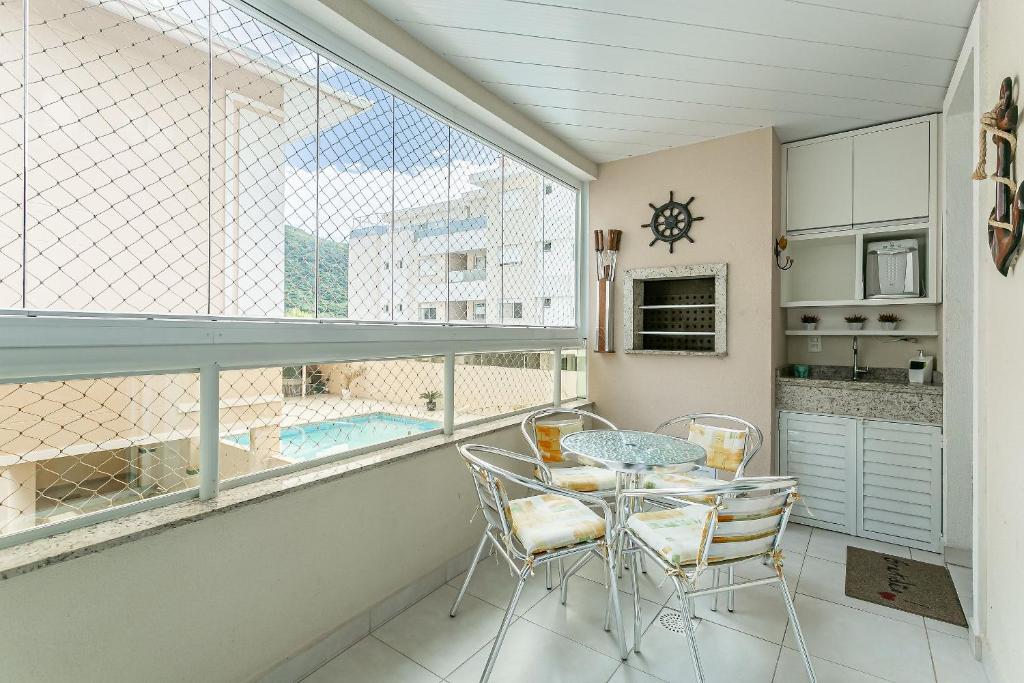 WI-FI 500MB | Piscina | 400m da Praia #IA30, Florianópolis