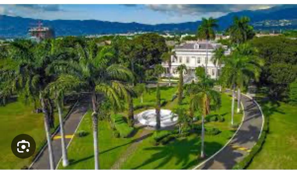 Apt Near Devon - Kingston- POOL- B306 FIWI, Kingston