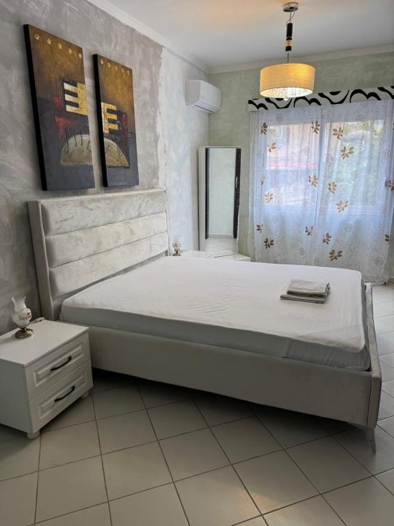 Rosa Apartment, Sarandë