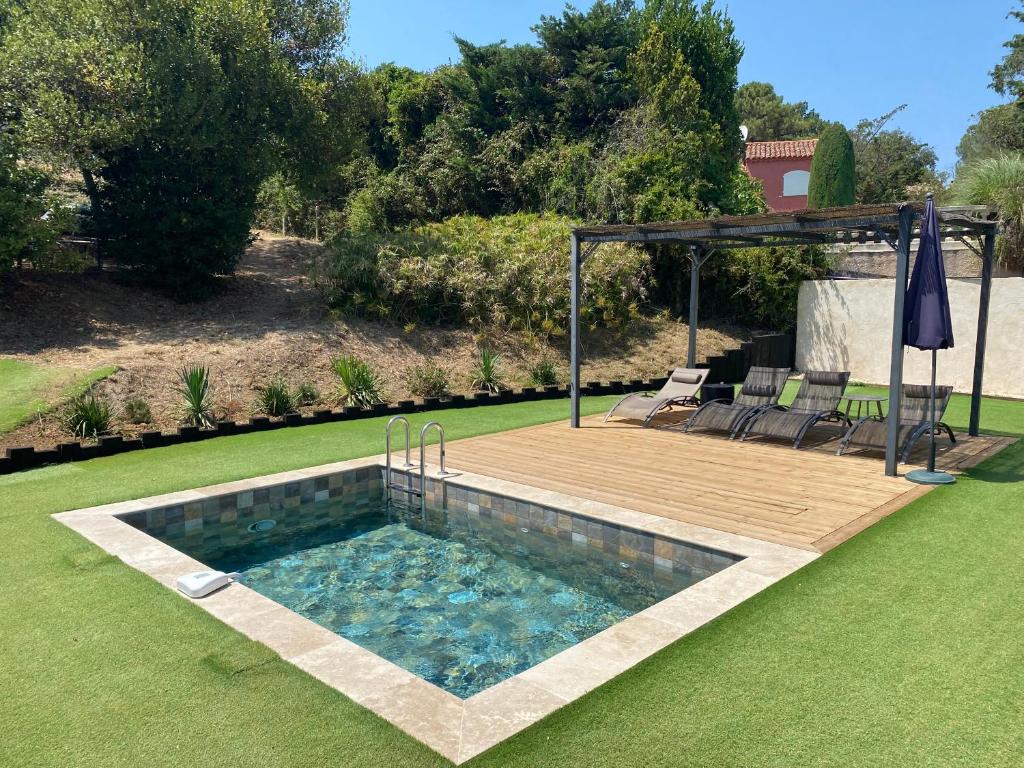 GRIMAUD-Maison 4 Pers - Piscine - 2