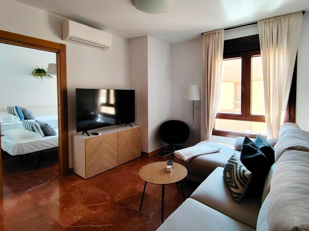 Paseo de Almería Suites en pleno centro de Almería, 2 Hab - 3
