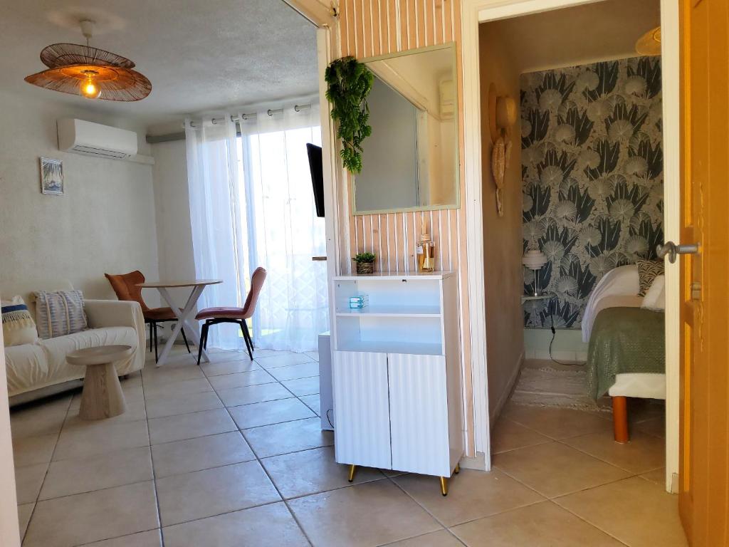30m2 - Clim - wifi - 100m des plages - 5