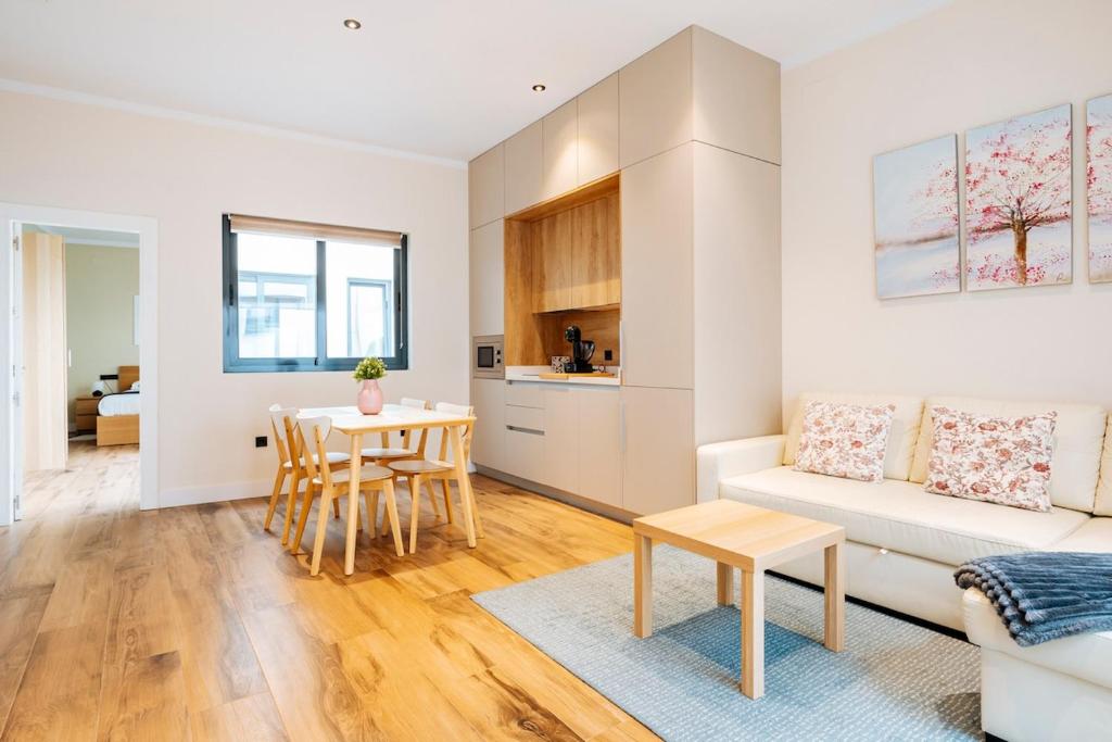 Deluxe Two-Bedroom apartment Seville Downtown - 2