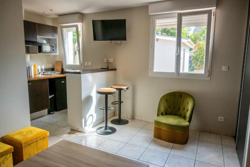 Le duplex - studio - climatisé, Lons