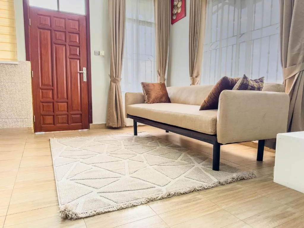 4 Stylish Two Bedroom Apartment Units in Mbezi Beach, hotel in Dar es Salaam