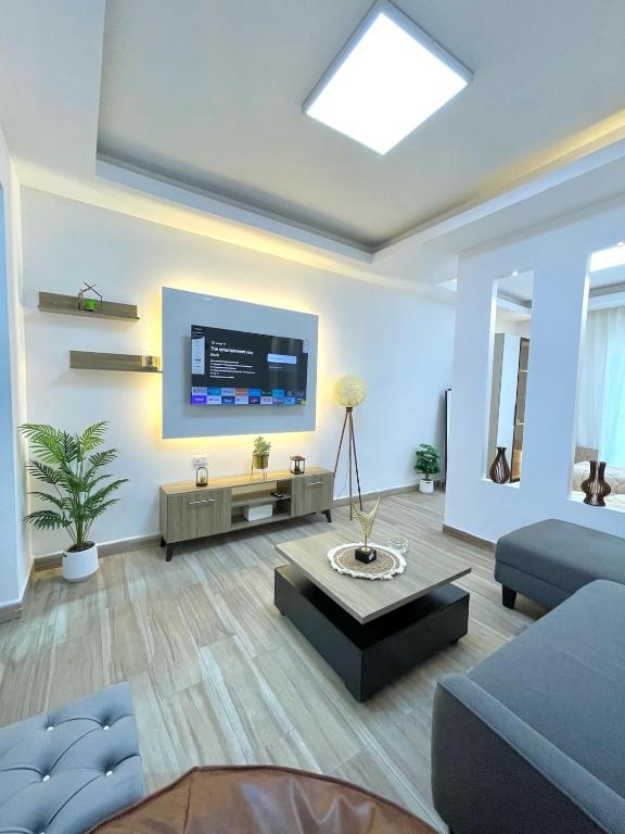 Classy studio with balcony, Ammán