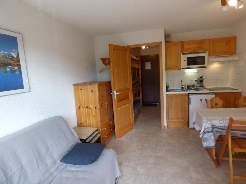 Studio rénové 4 pers - accès direct aux pistes - FR-1-458-224 - 3