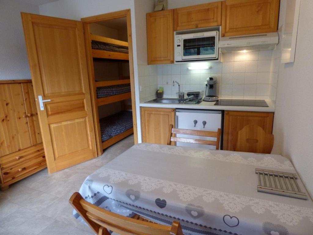 Studio rénové 4 pers - accès direct aux pistes - FR-1-458-224 - 4