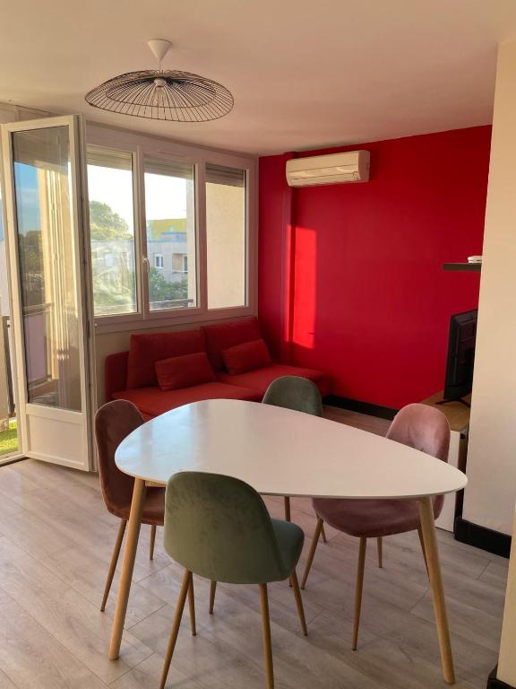 3 bedrooms apt near train & city center - 2