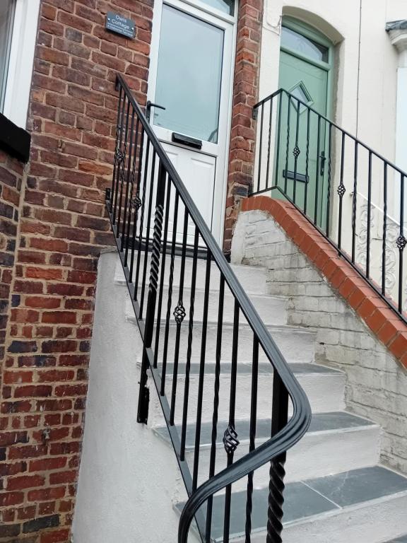 Owl's cottage, Whitby