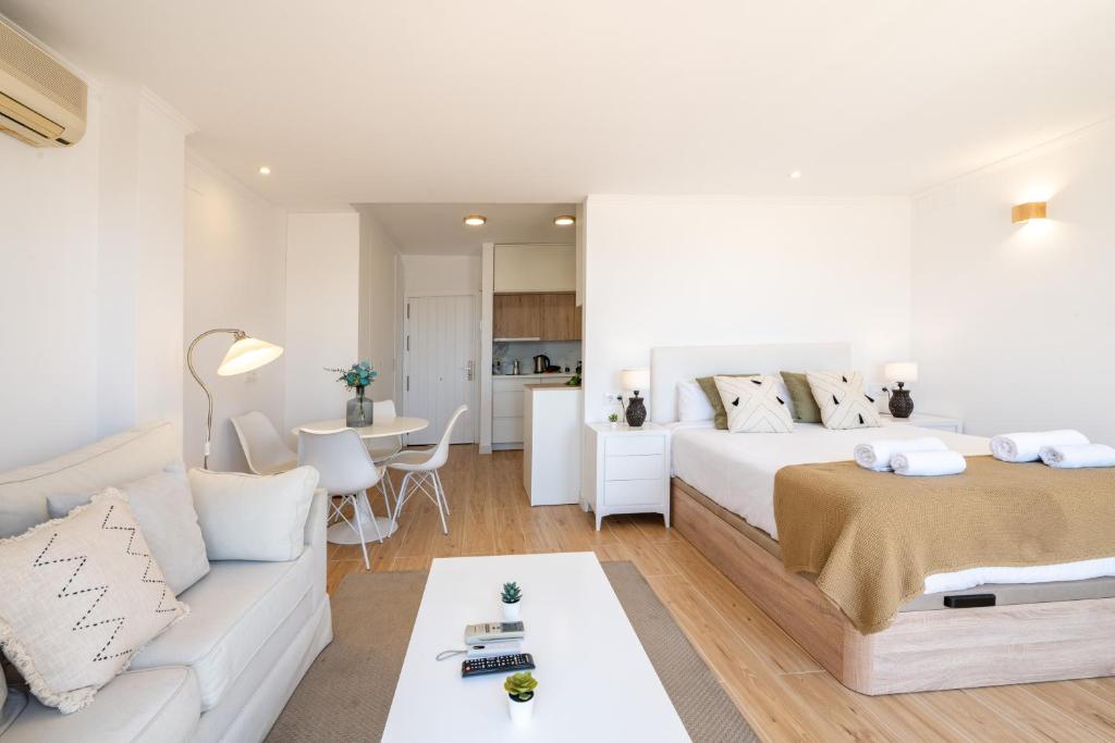 OleHolidays 831 Romana Playa vistas al mar - 5