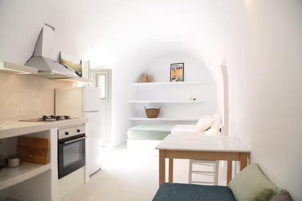 studio Barbouni, Aroniadika