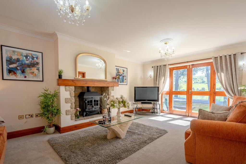 Pendle View Gatehouse Lakeside Stay, Pendleton