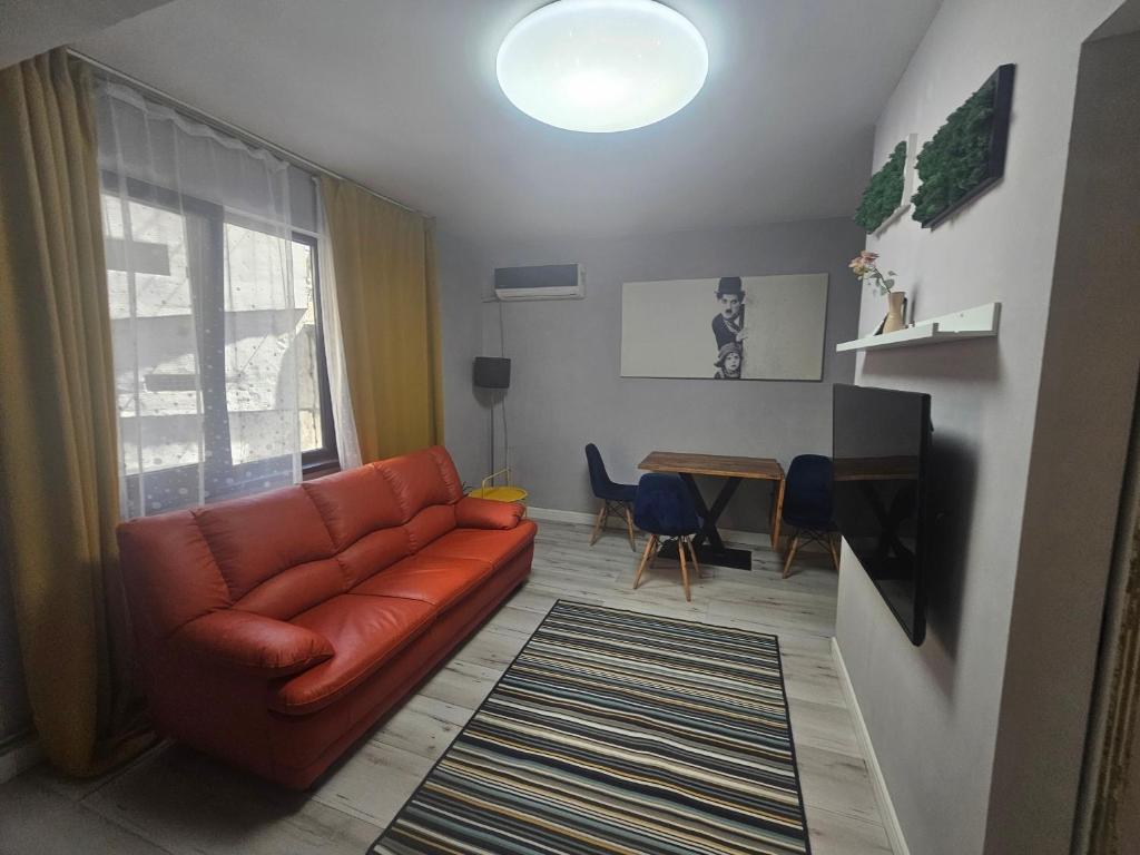 Millo's Secret, Bukurešť