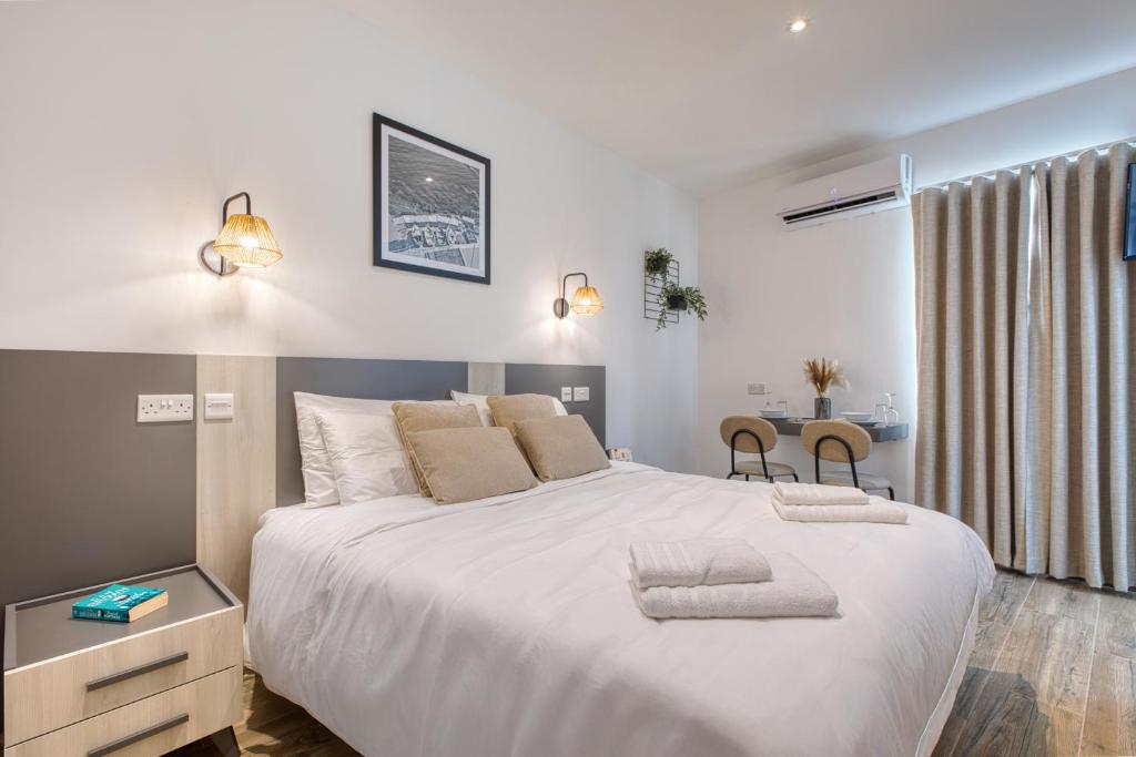 Studio apartment 4 with kitchenette at the New Casa Vittoria by SF HOMES, Cospicua