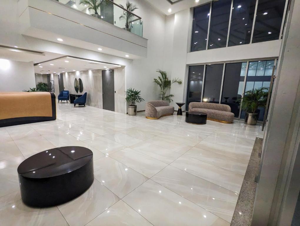 EXECUTIVE STUDIO SUITE - PENTASQUARE APARTMENTs, Lahore