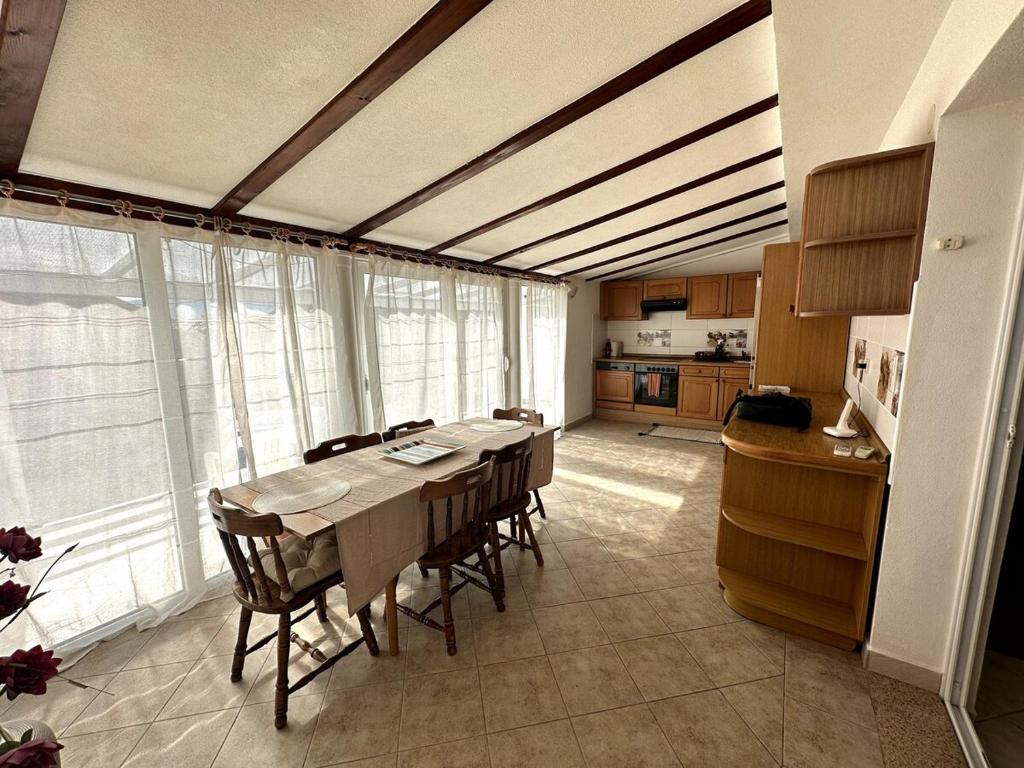 Spacious 2 Bedroom 2 Bath Flat with Large Terrace - 3