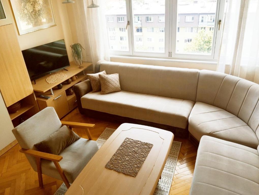Suncani Apartman Grbavica - 3