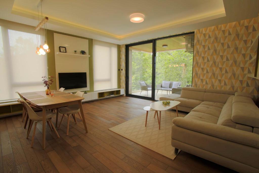 Park Residence 6 - 2 br & Parking at Tivat Center - 3