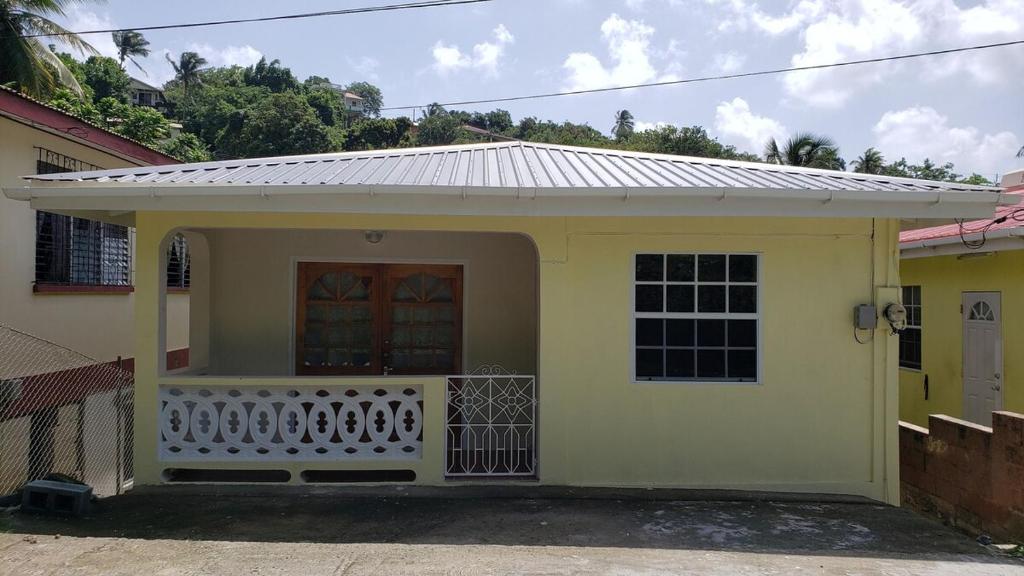 2 Bdr House in Laborie Village with full amenities, Vieux Fort