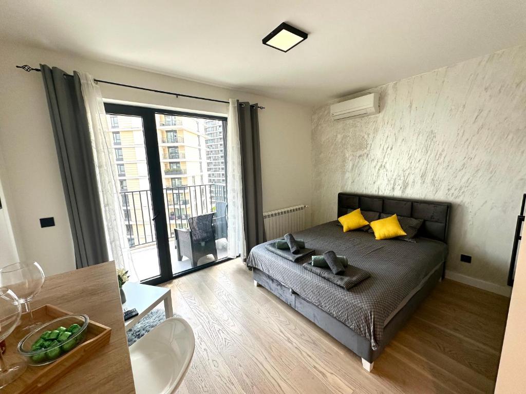 River Sight Studio - BW SIMPHONY - 1