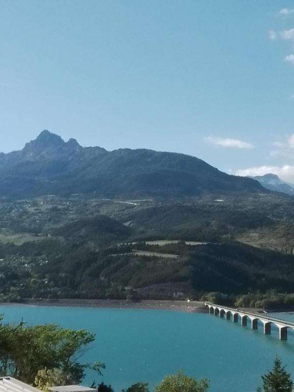 Lac et étoiles, Savines