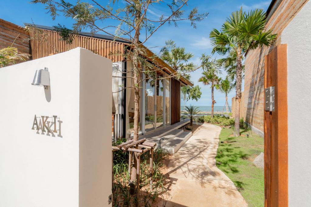 Furusato Shack Pranburi ฟูรุซาโตะ แชค ปราณบุรี ふるさとシャック, Ban Pru Yai