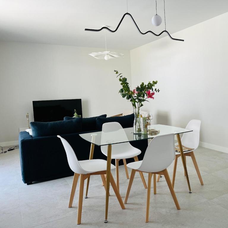 Stylish Boutique Apt Estepona - Relaxing stay Pool Free Parking - 2