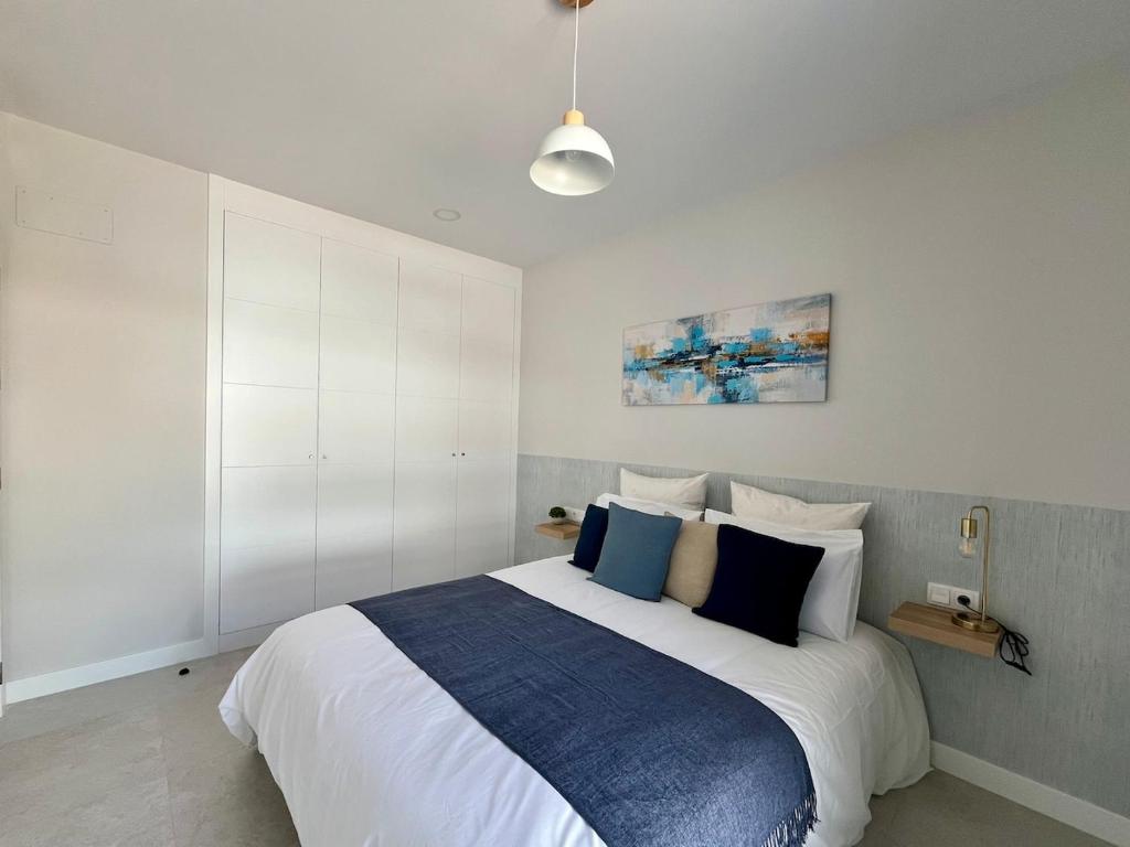 Stylish Boutique Apt Estepona - Relaxing stay Pool Free Parking - 3