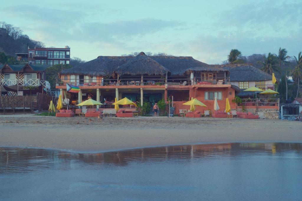 Sebastian de los milagros, Zipolite