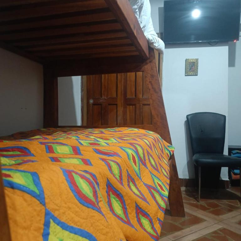 HOSTAL - COLIVING - Cerca MetroCable ARVI - 3
