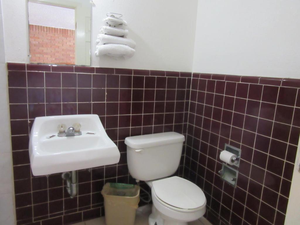 Relax Inn Tyler photo