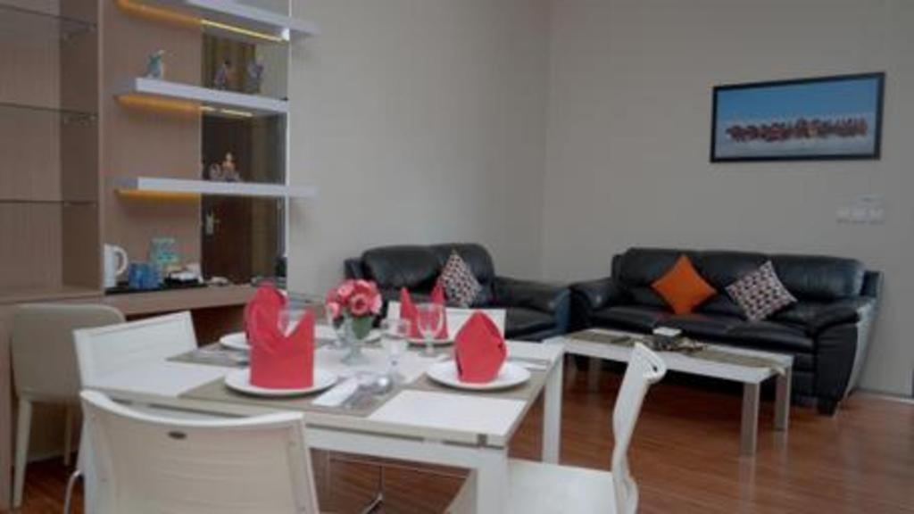 เมกะแลนด์ โฮเต็ล โซโล (Megaland Hotel Solo)