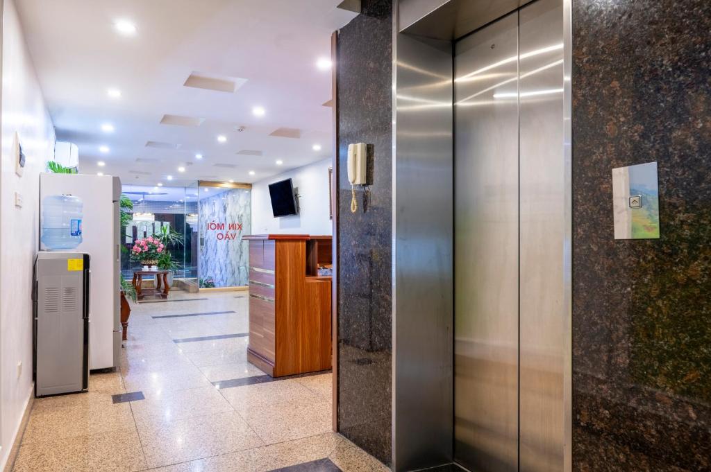 Clover Hanoi Hotel - City Center