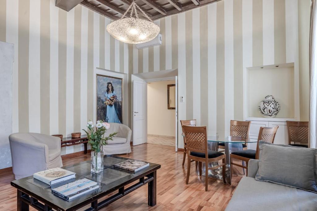 Appartamento Trevi Vicolo Scanderbeg - 3
