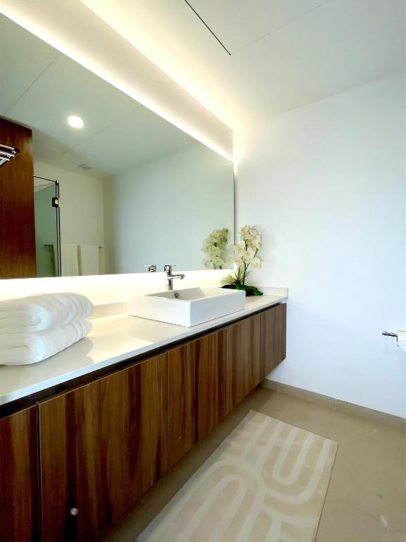 SUITE con Terraza Privada y Diseño Moderno - 5