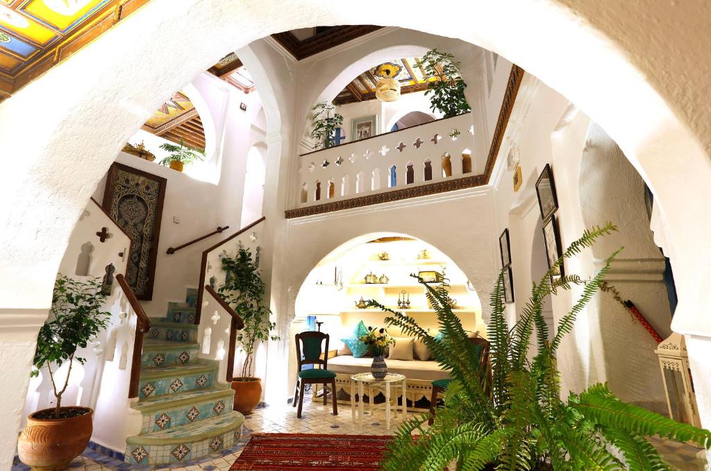 Riad Cherifa photo