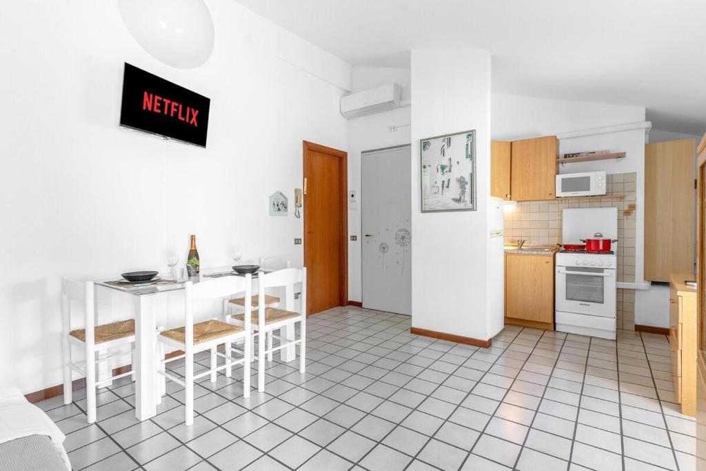 Downtown Peschiera, Easy Home with Wi-Fi and parking - 4