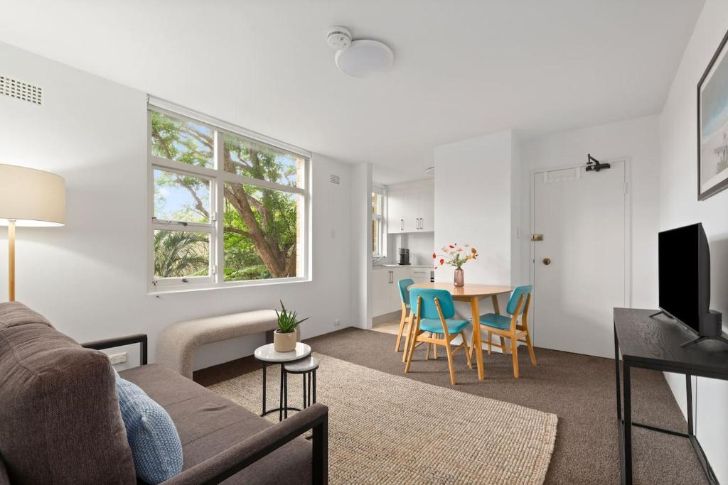 Minimalist Mosman - Essential Stay near Beach & Zoo, Sydney