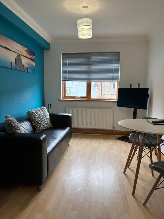 Apt 5a Central by river 1 Bed Apartment, Norwich