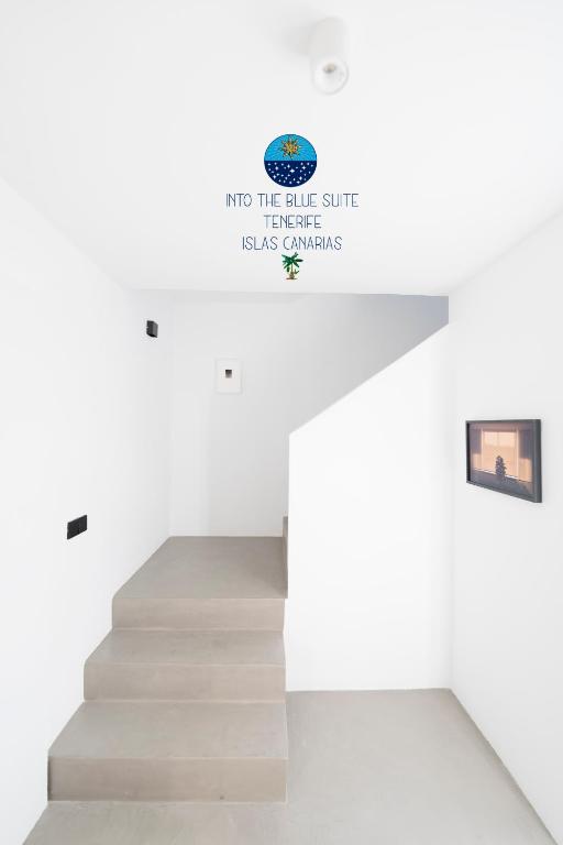 into the blue suite - 2
