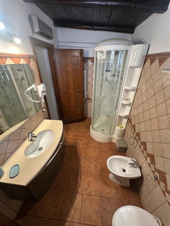 Villa Lelli 1 - 3