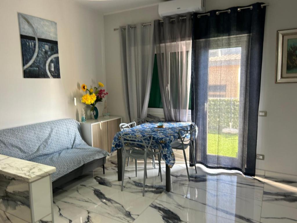 FRONT SEA LUXURY - 4