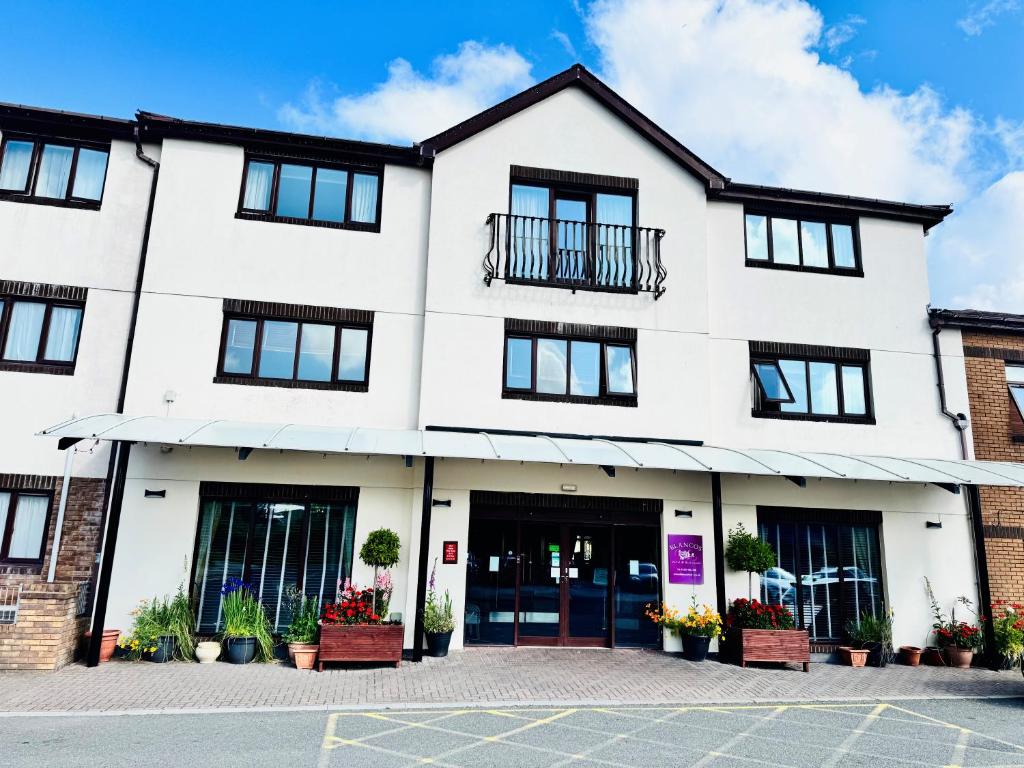 Blanco's Hotel, Port Talbot