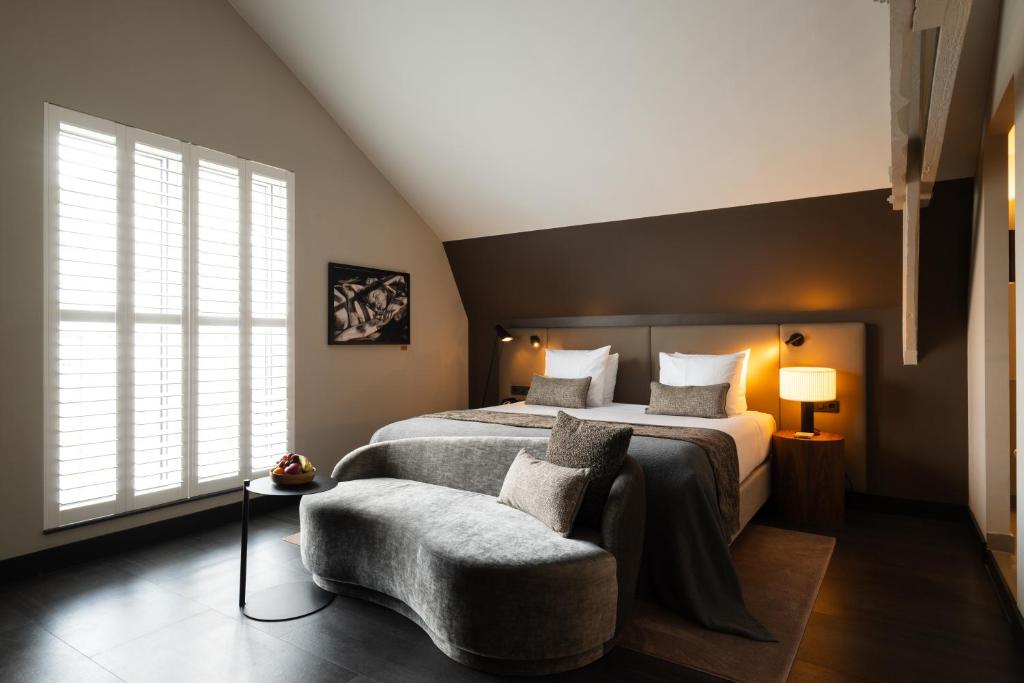 Jean Suite