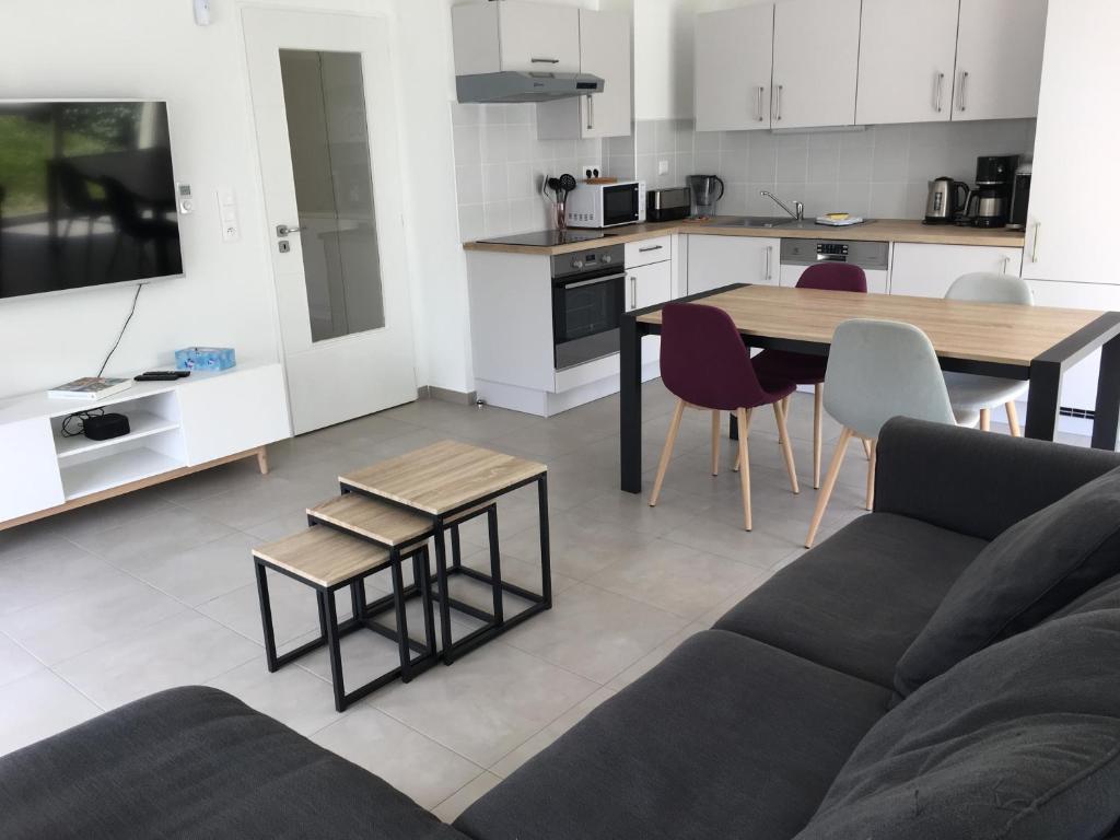 appartement proche de la plage , wimereux , 2 chambres , box stationnement , wifi - 1