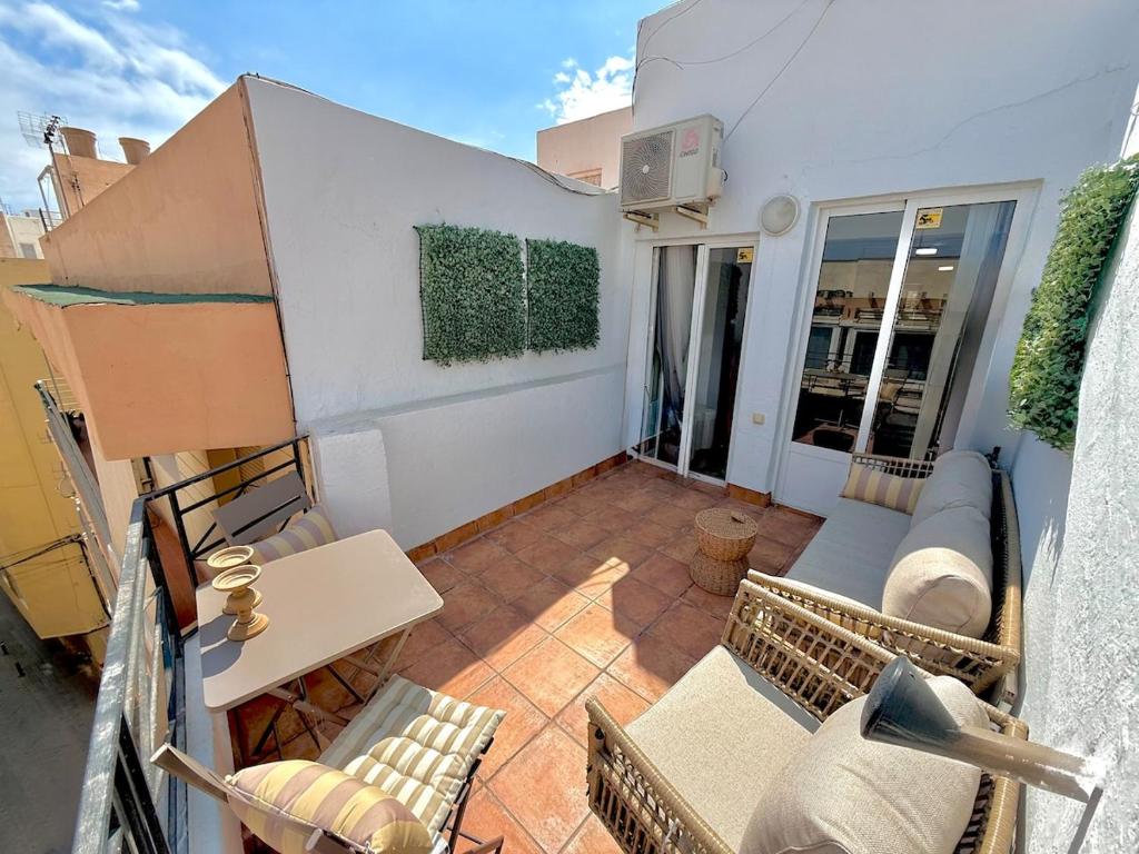 ATICO 4 con Terraza en Centro, Casco Histórico con Aire Acondicionado y Wifi - 4